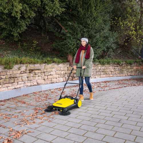 Spazzatrice manuale a spinta doppia spazzola KARCHER S4 TWIN
