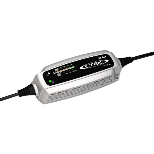 Caricabatterie e mantenitore 12V per auto e moto CTEK XS 0.8