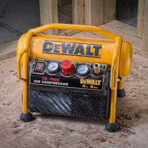 Compressore aria portatile 6 litri 240V Dewalt DPC6MRC-QS