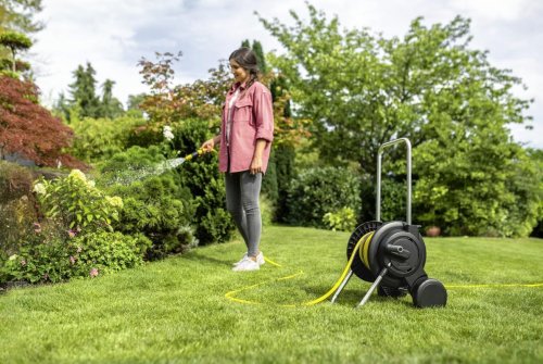Carrello avvolgitubo per irrigazione giardino 20m di tubo e accessori Karcher HT 2-20